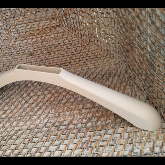 COPY - SHOULDER SHAPER HANGER COVERS. 20 SHAPER COVERS. DESIGNED TO COVER YOUR … - Picture 12 of 13